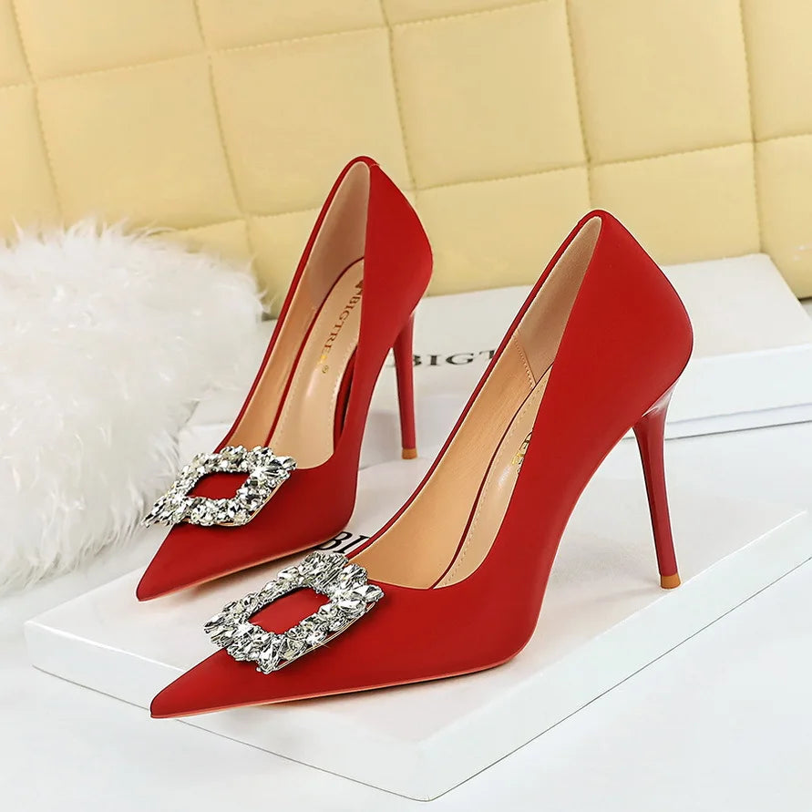 rhinestone buckle heel pumps